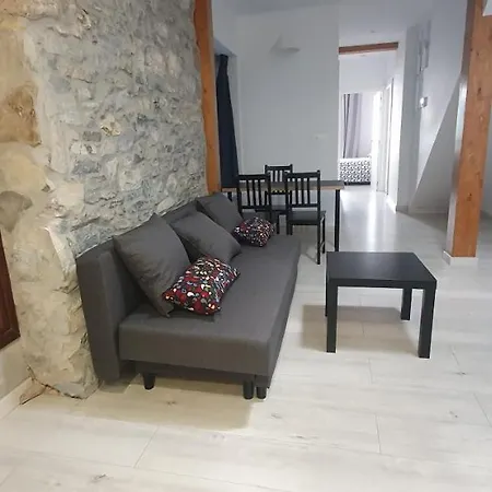 Apartamento En El Casco Historico De Ii Διαμέρισμα *